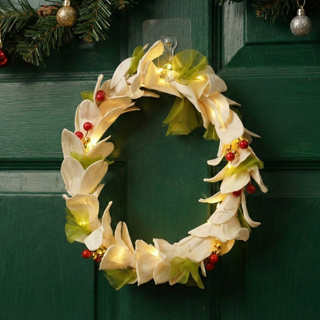 White Shola Mistletoe Christmas Wreath With Lights