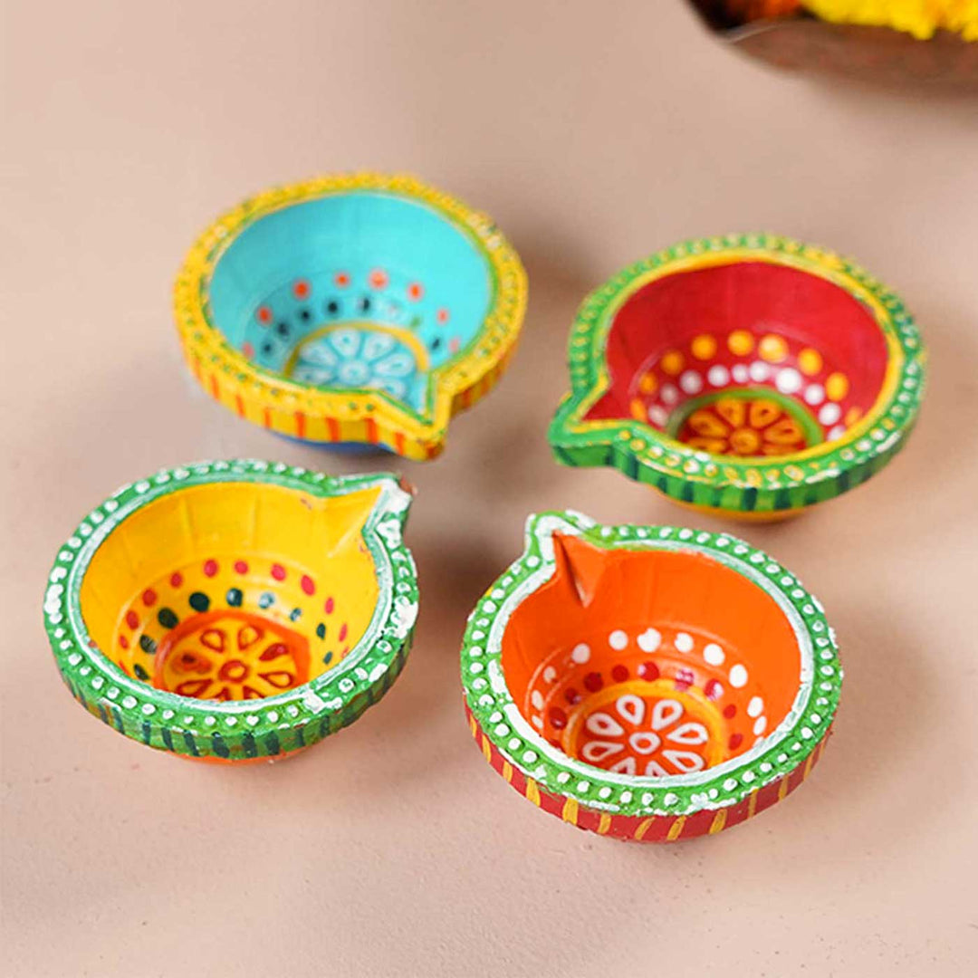 Set of 20 | Handmade Small Round Clay Oil Lamp / Diya