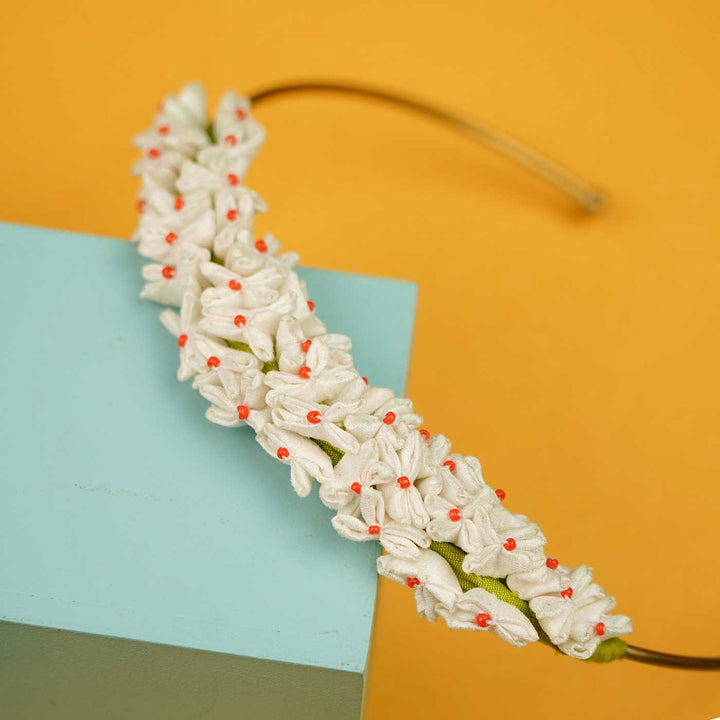Handmade Textile Art Round shiuli Dupion Silk Fabric Choker