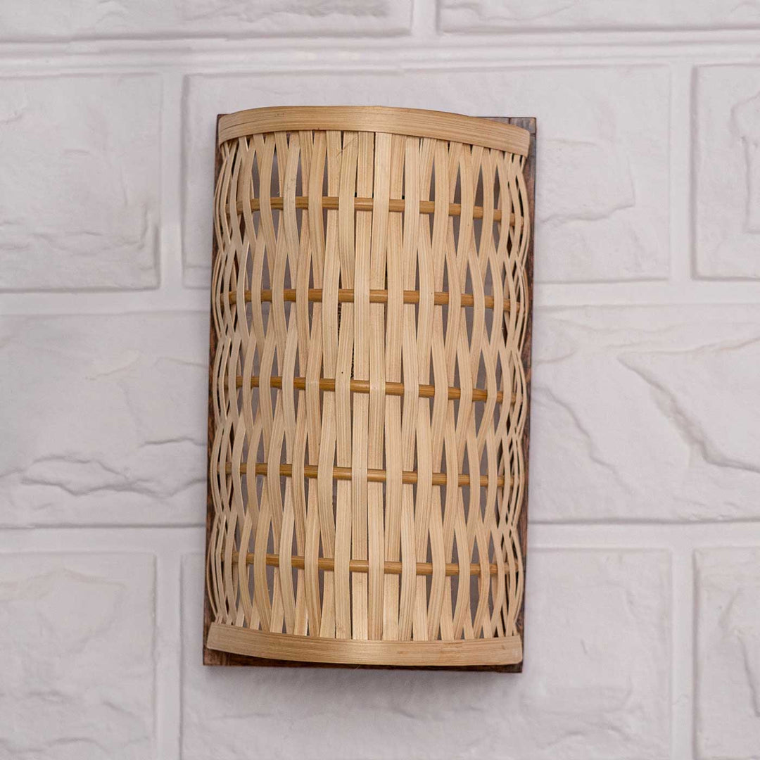 Handmade Bamboo Weaving Nested Design Wall Lamp