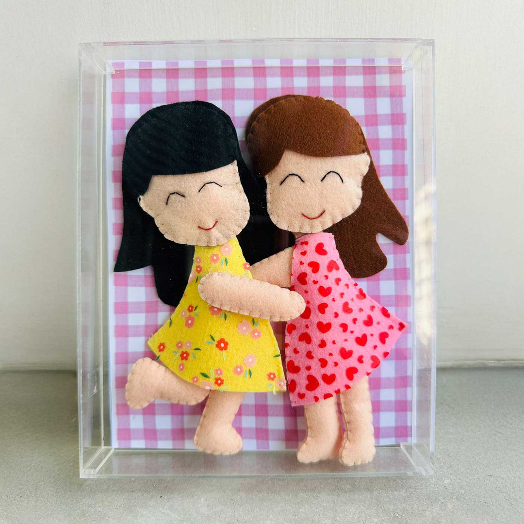 Personalized Handmade Chekered Theme Felt Decorative Plaque For Sisters