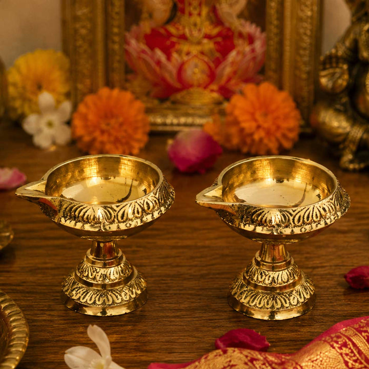 2 pc | Petal Rim Brass Oil Lamp With Stand For Festive Decor