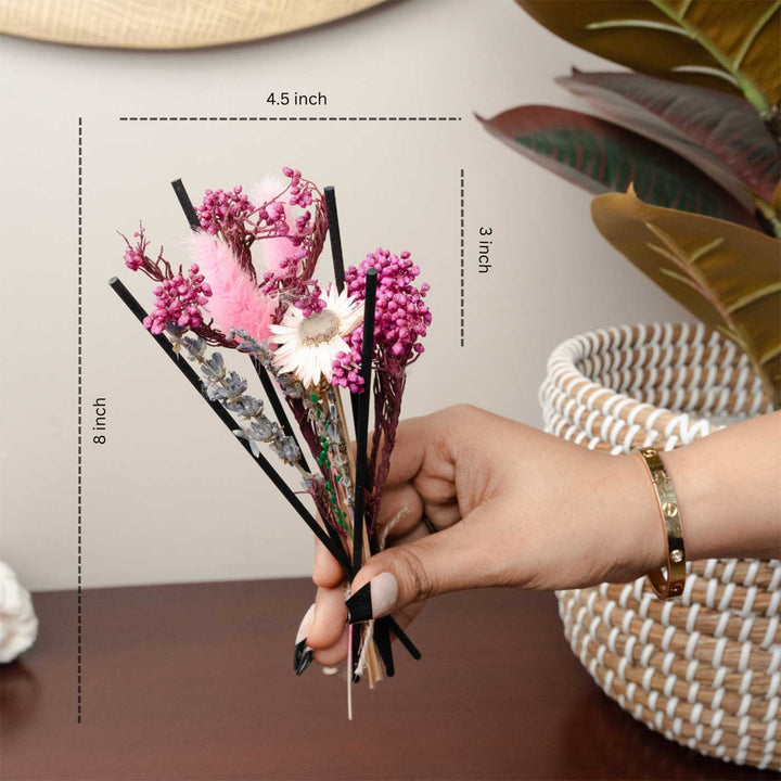 Blush Aroma Garden Glass Reed Diffuser With Dried Flowers & Metal Tray