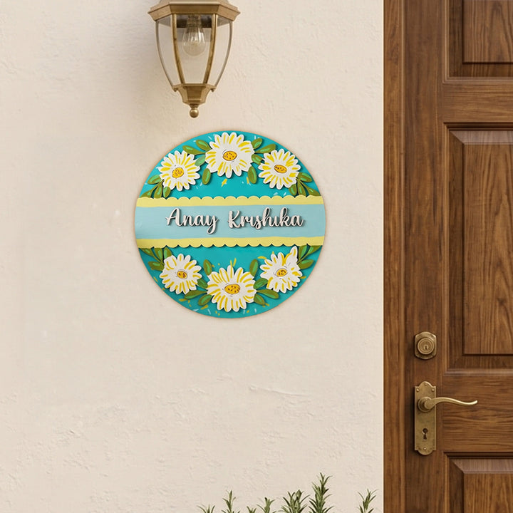 Personalised White Daisy Round Wooden Name Plate