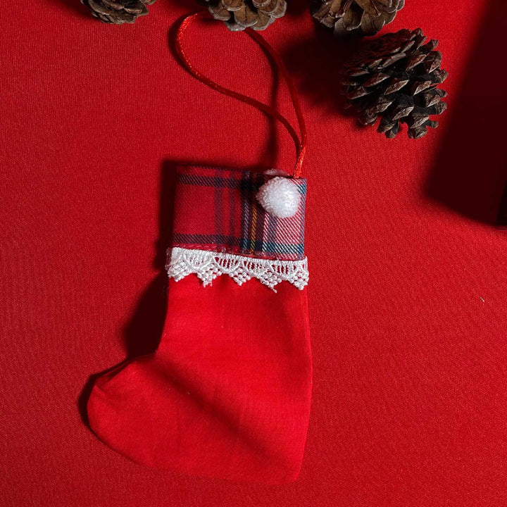 Handmade Winter Keepsakes Christmas Hamper | Includes Hangings And Box