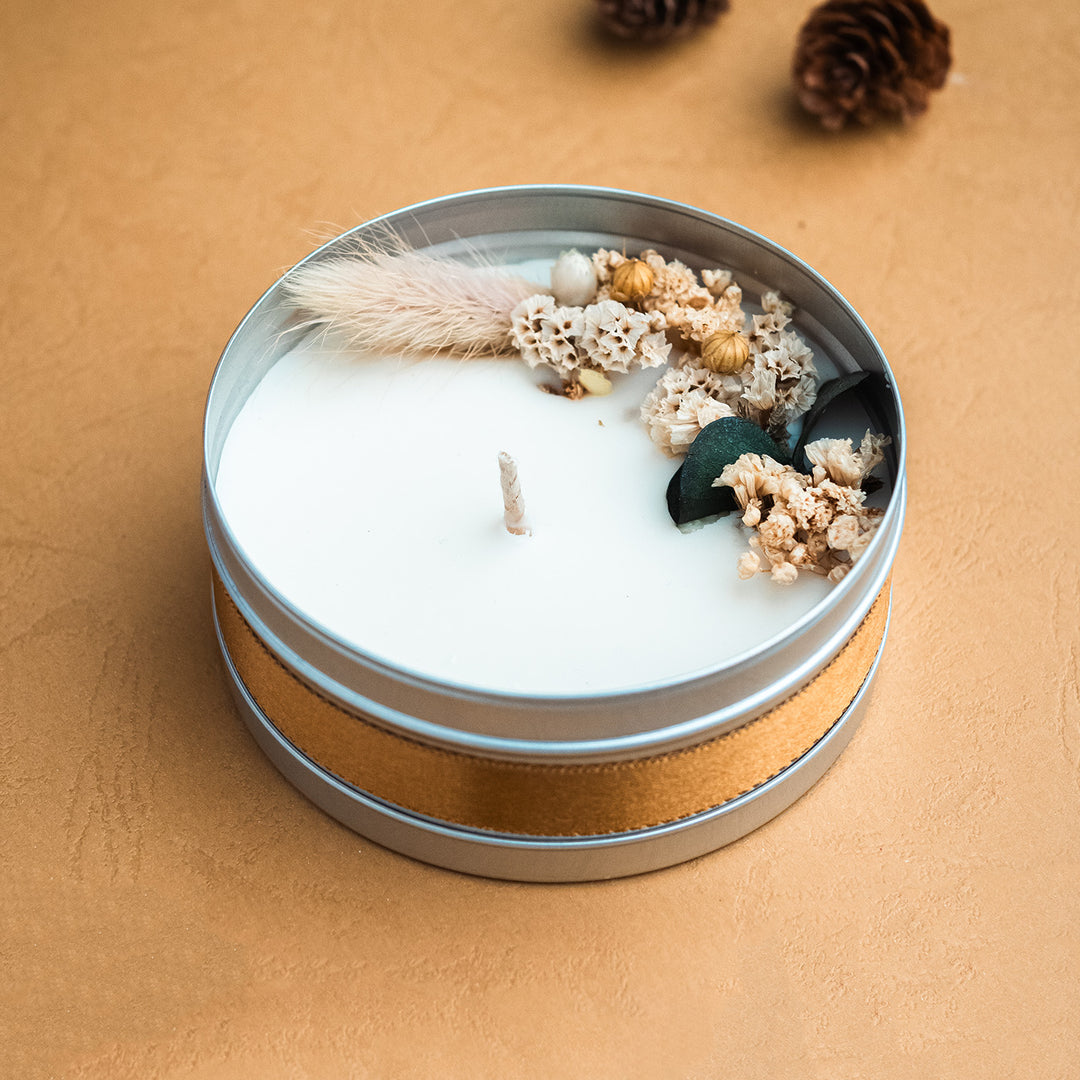 Handmade Tin Candle With Dry Flowers