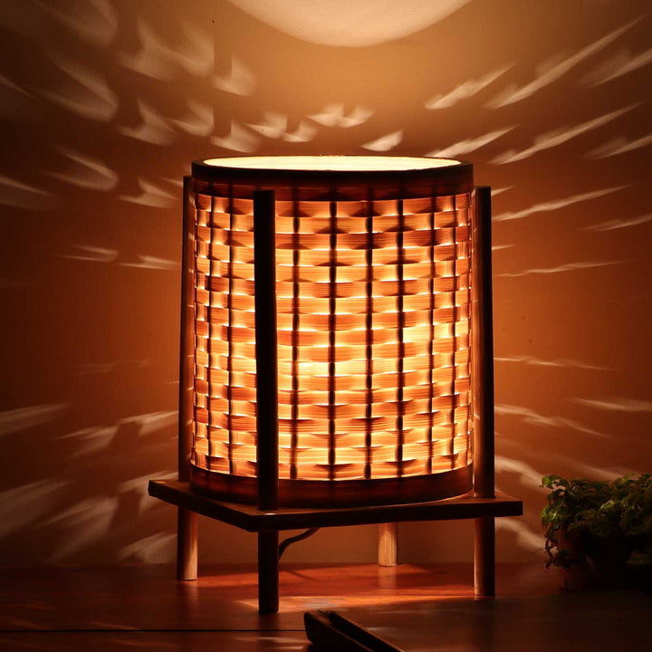 Handmade Bamboo Weaving Sunrise Design Table Lamp