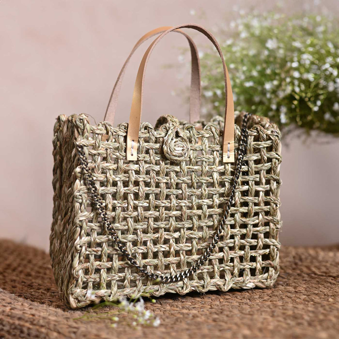 Handmade Grass Woven Boxed Metal Chain Strap Sabai Mesh Sling Bag