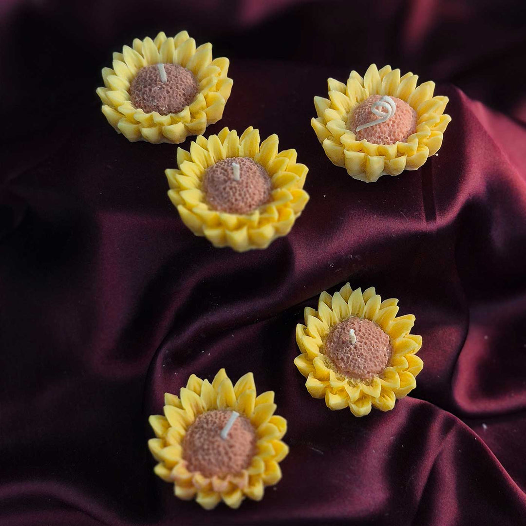 Set of 5 | Handmade Big Sunflower Floating Soy Wax Scented Candle