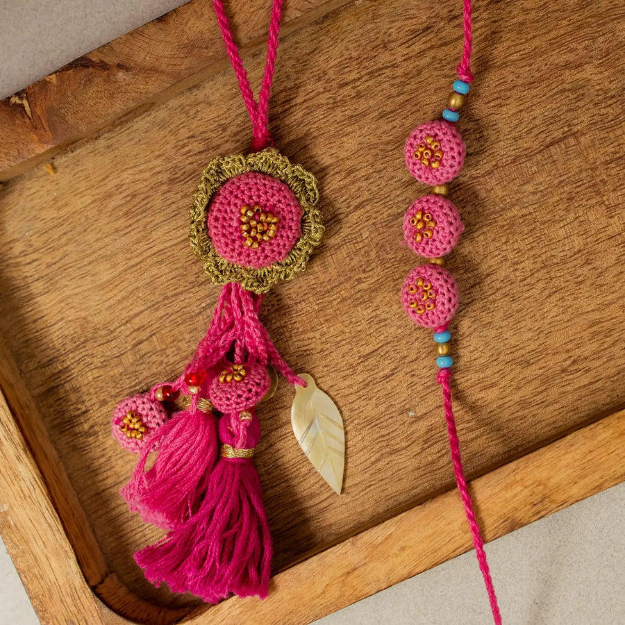 Handmade Crochet Gulabi Jhalar Bhaiya Bhabhi Rakhi With Roli Chawal Set Of 2 - Close-up of Crochet Accent
