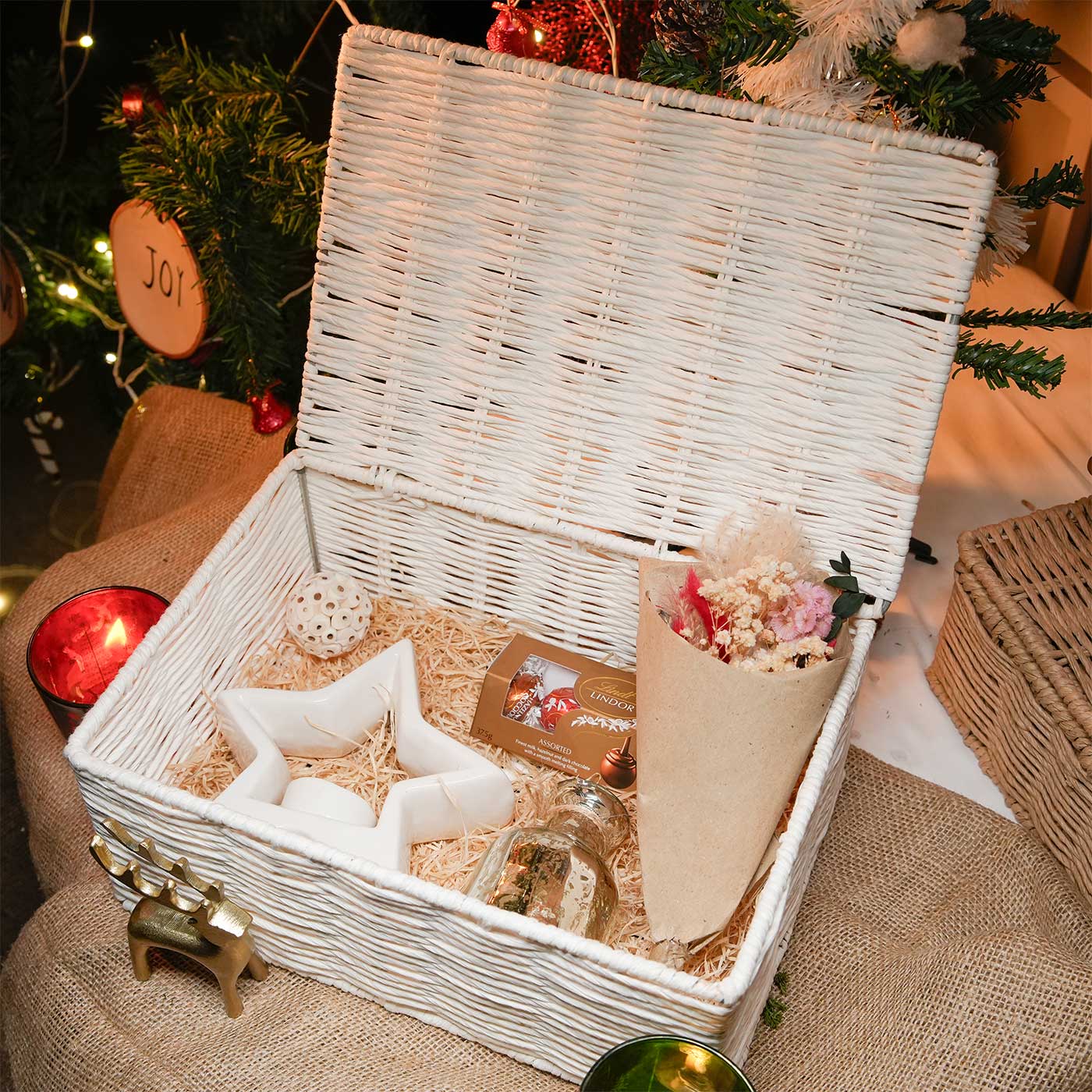 Buy Light Christmas Glass Hamper | Xmas Gifting Ideas Online On Zwende
