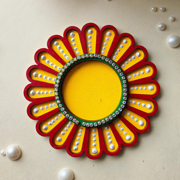 Hand-Painted Round Flower Shaped MDF Wood Tealight Holder