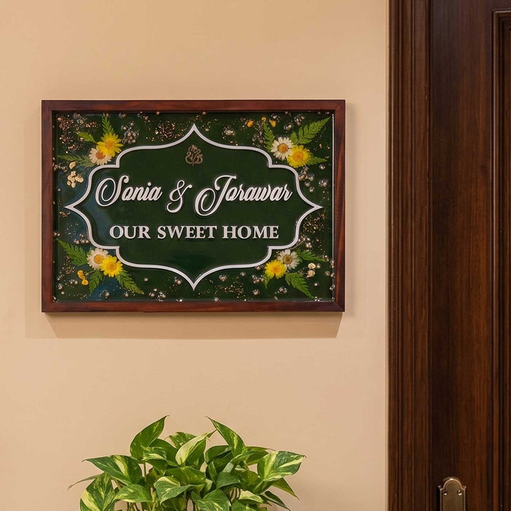 Personalized Floral Elegance Wooden Frame Resin Name Plate