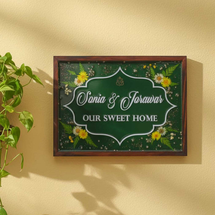Personalized Floral Elegance Wooden Frame Resin Name Plate