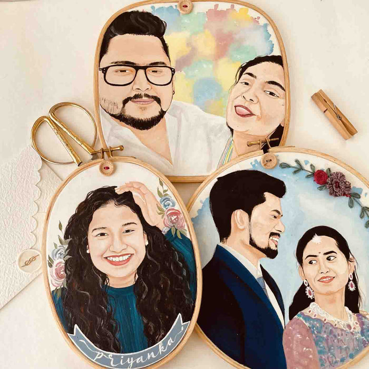 Photo Caricature Oval Hoop Frame