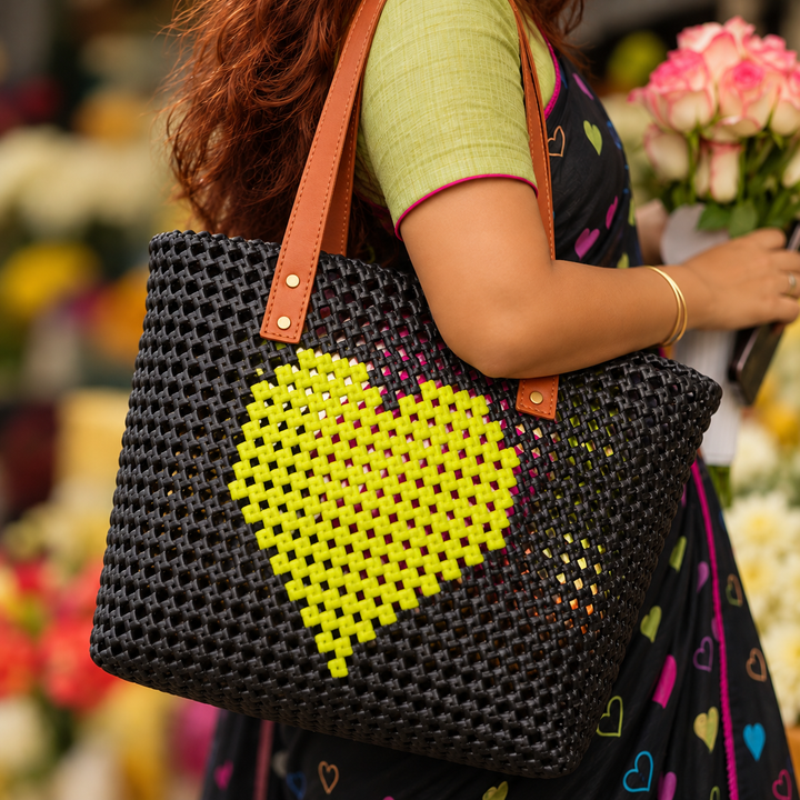 "Double Crush" Pink & Green Heart Mukhya Knot Handmade Wire Koodai Tote Bag