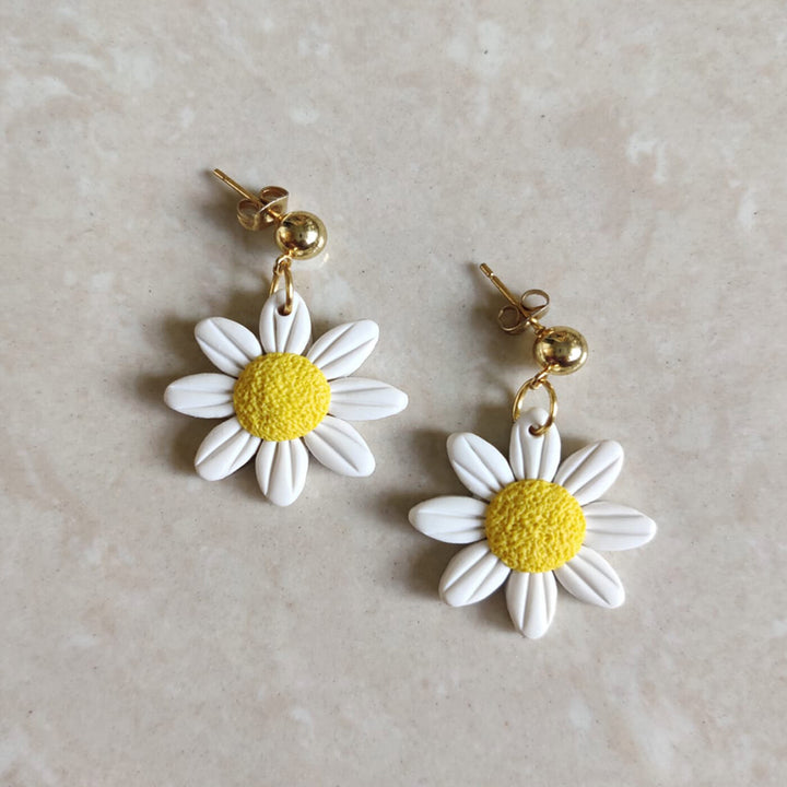 Handmade Clay Dreamy Daisy Earrings