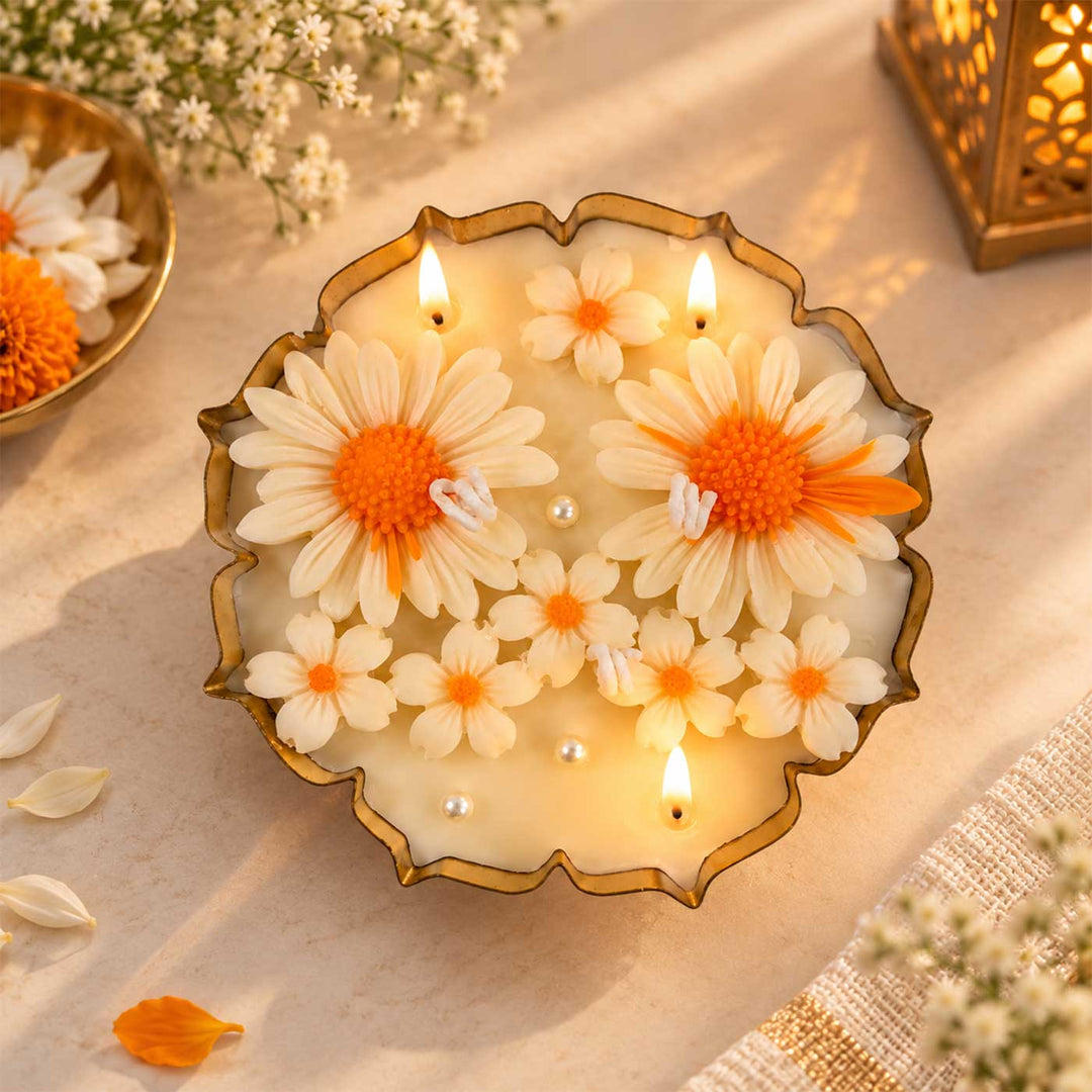 Handmade Daisy Flower Embed Soy Wax Scented Iron Urli Candle For Festive Decor