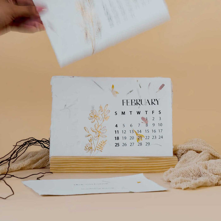 Handmade 2025 Petals Desk Calendar With Stand