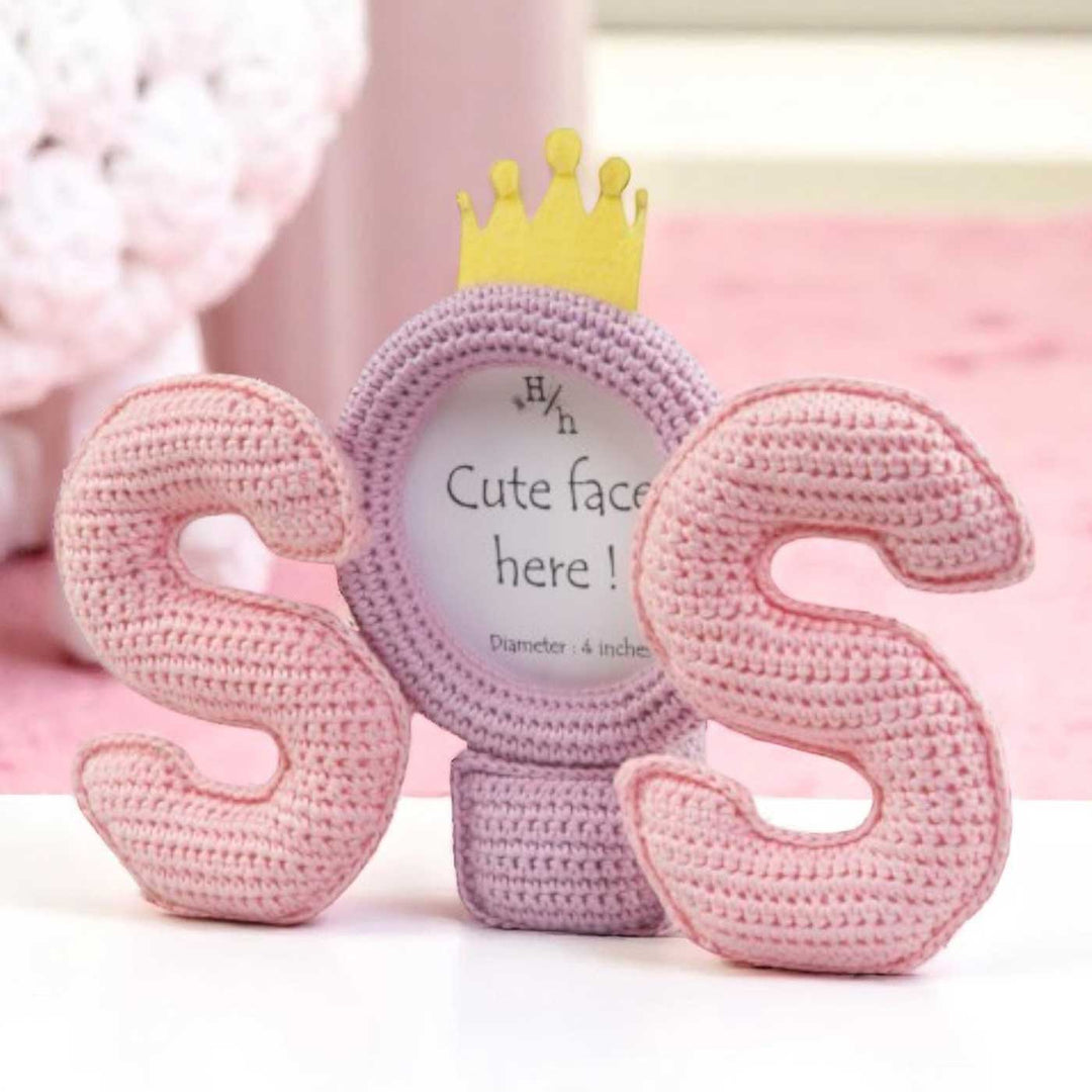 Handmade Crochet Photo Frame For Sisters
