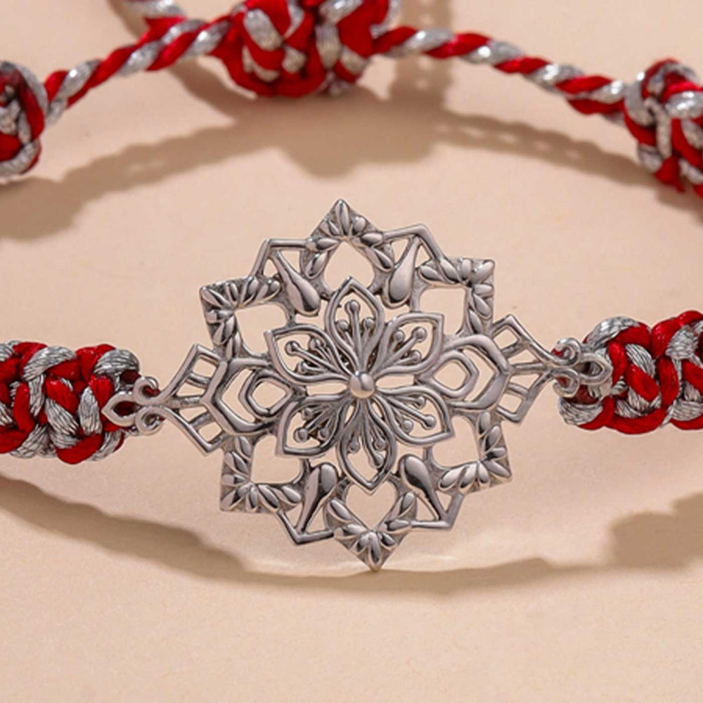 Handmade Modern Odisha Filigree Silver Rakhi For Brother - Close-up of Metal Detail
