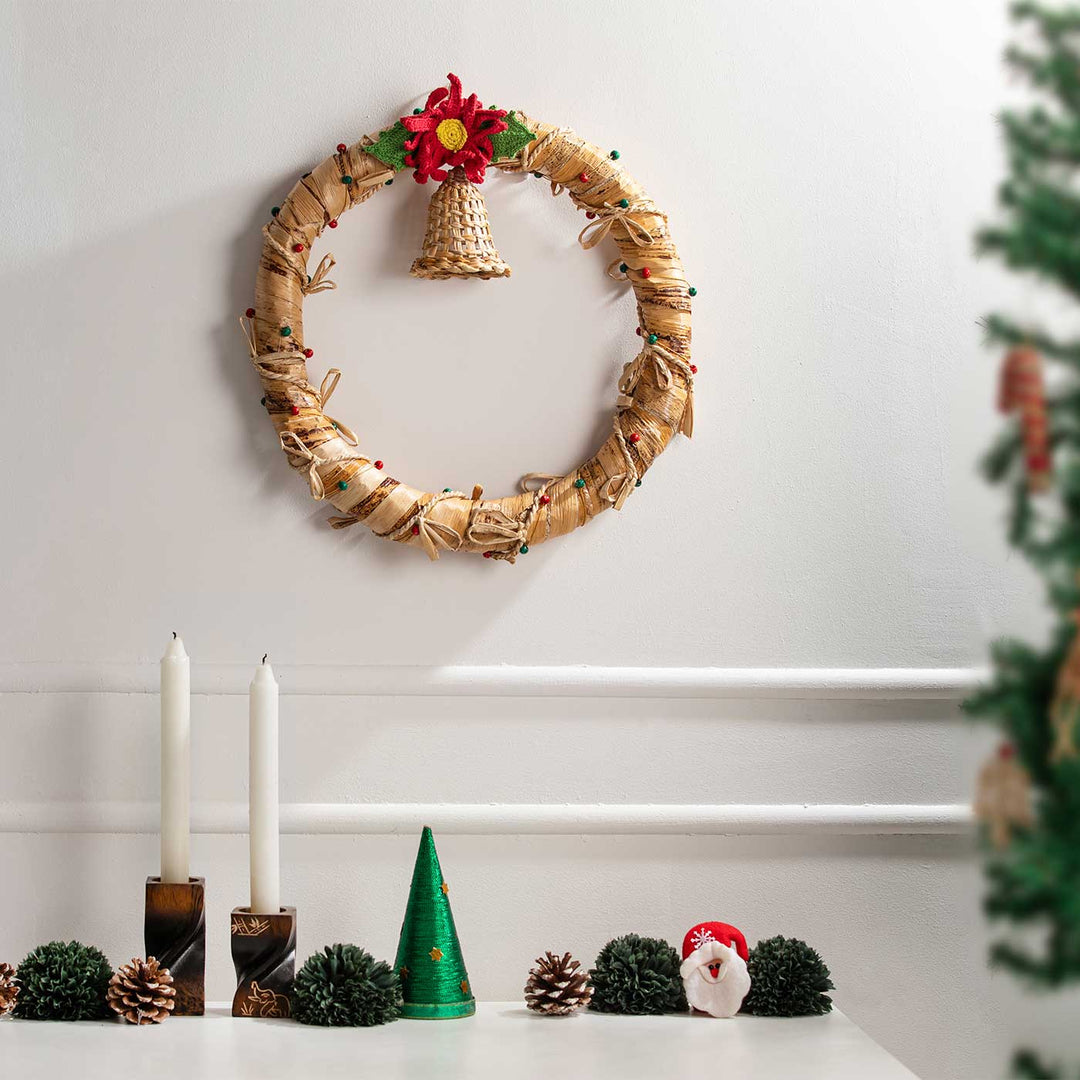 Ecofriendly Lightweight Banana Bark Holly Wreath