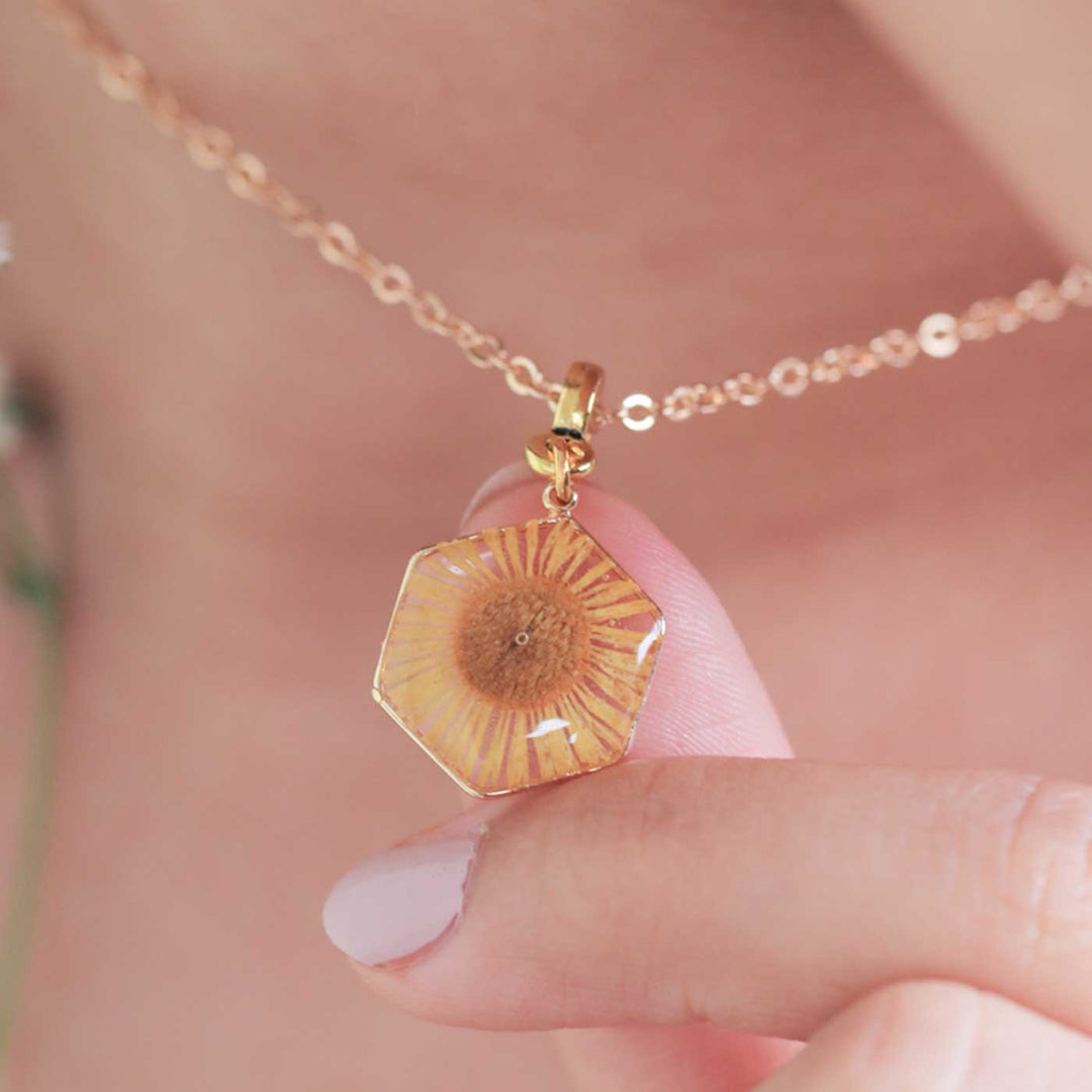 Handmade Preserved Flower Himalayan Aster Brass Necklace