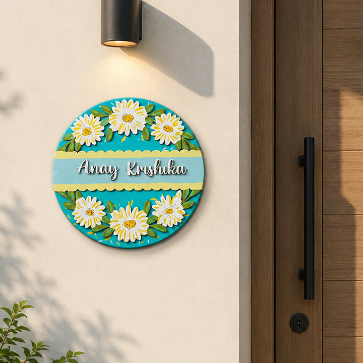 Personalised White Daisy Round Wooden Name Plate