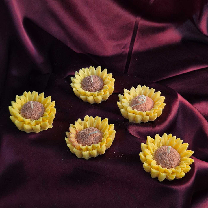 Set of 5 | Handmade Big Sunflower Floating Soy Wax Scented Candle