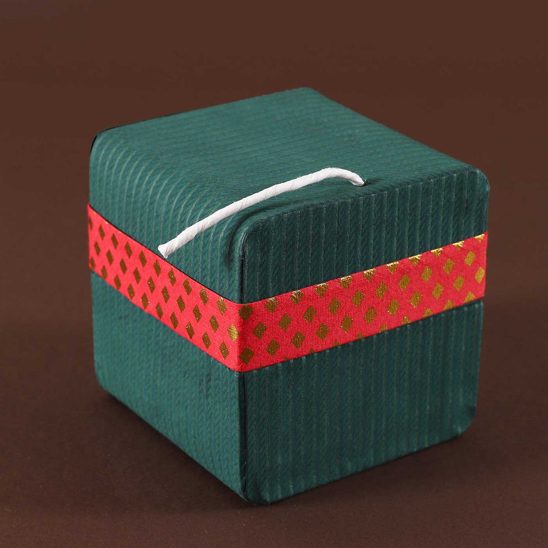 Handmade Sutli Bomb Shaped Paper Gift Box