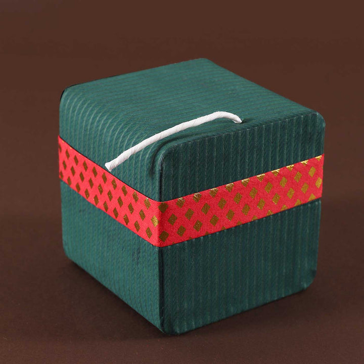 Handmade Sutli Bomb Shaped Paper Gift Box