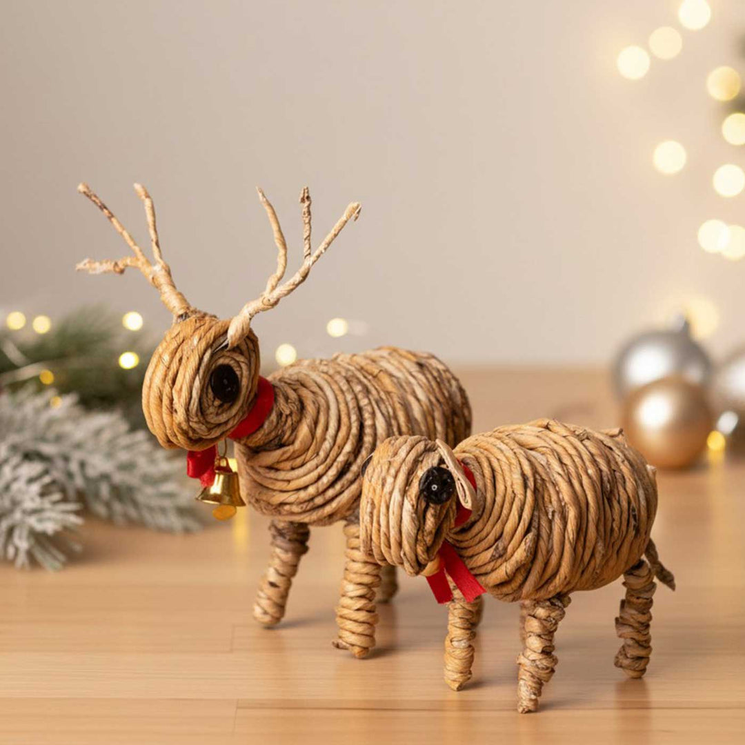 Handmade Banana Rope Reindeer Figurine Nativity Christmas Ornaments