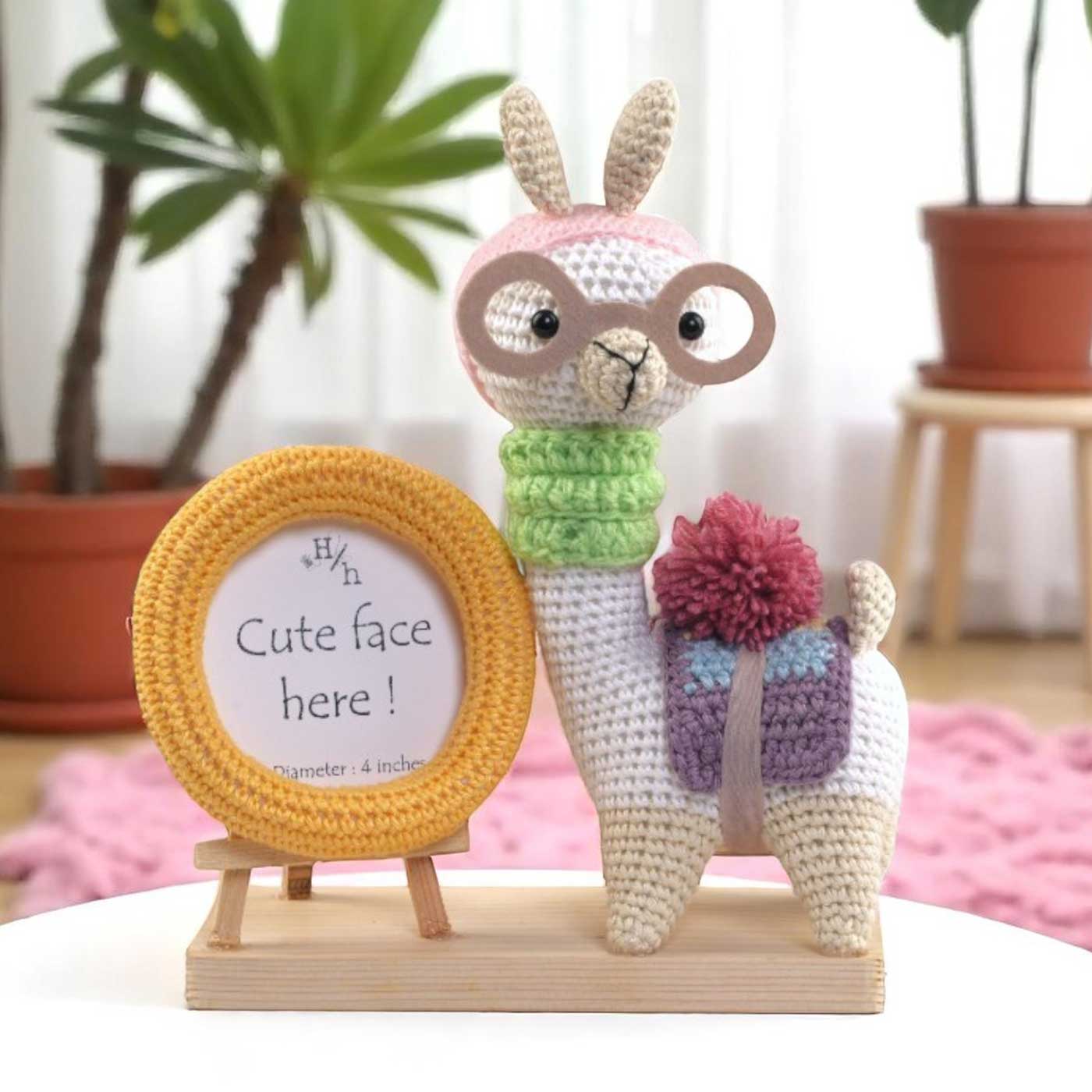 Buy Handmade Crochet Geeky Llama Photo Frame for Kids Online On Zwende
