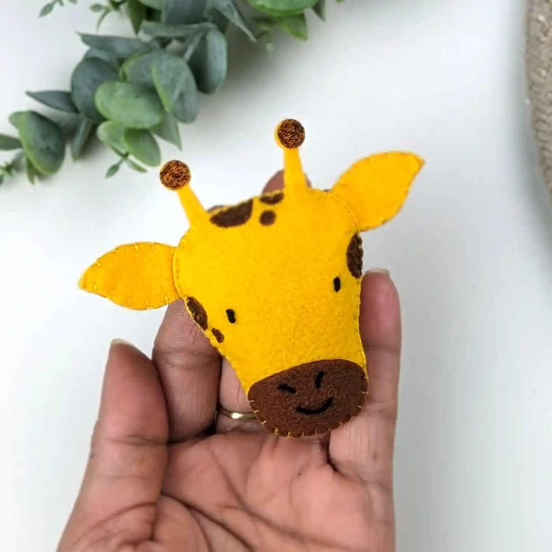 Handmade Elephant & Giraffe Theme Felt Brooches | Set Of 2