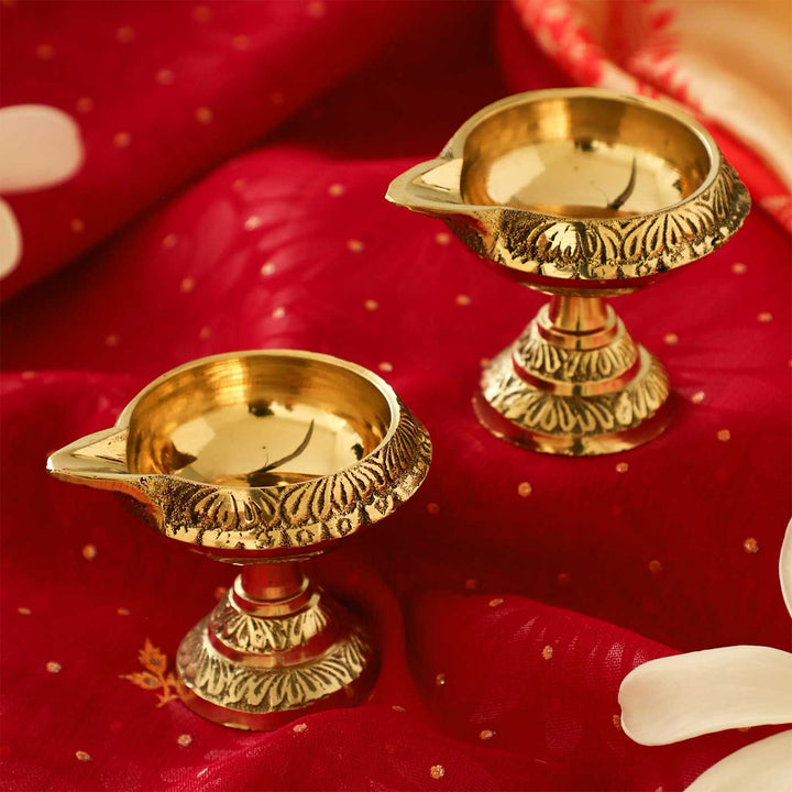 2 pc | Petal Rim Brass Oil Lamp With Stand For Festive Decor