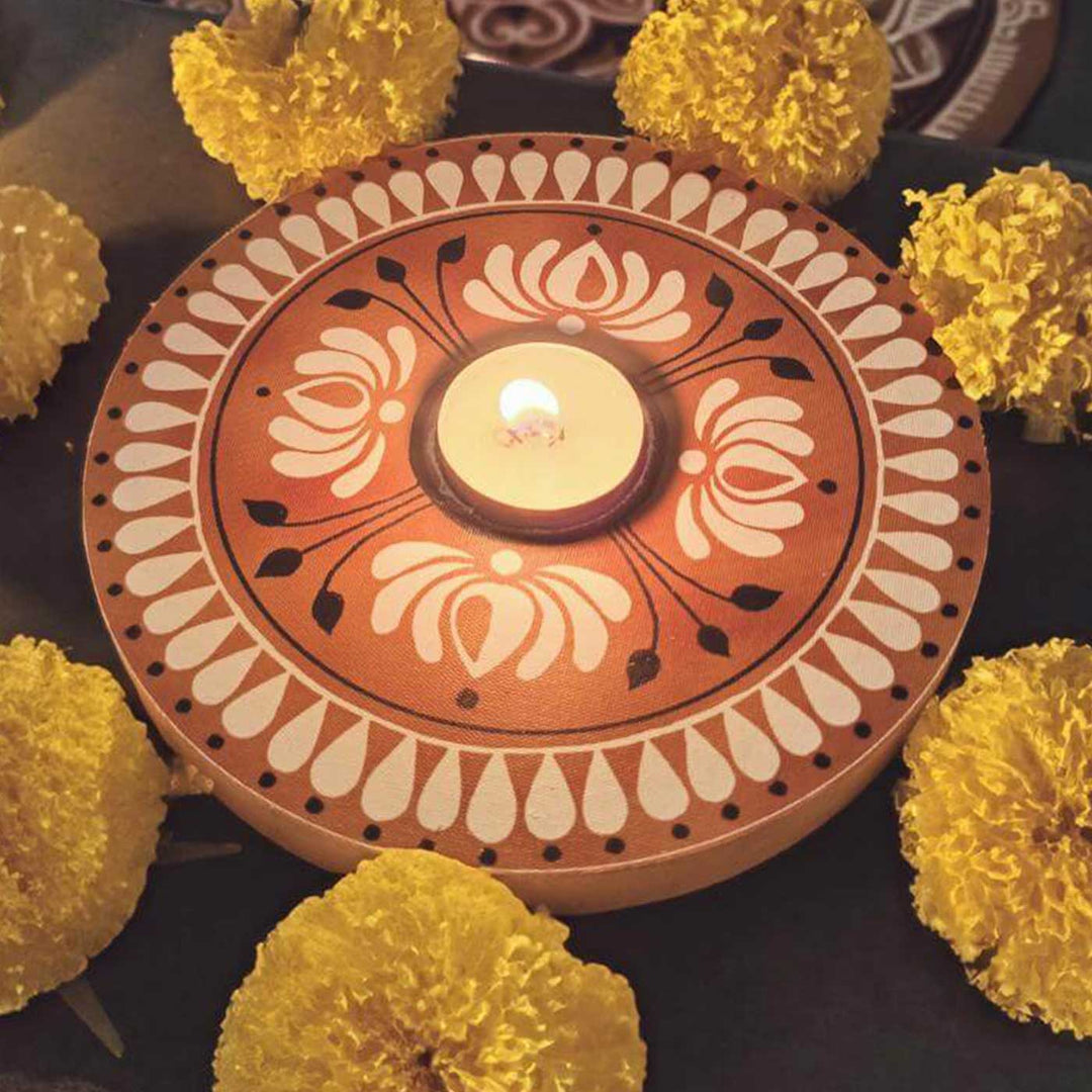 Hand-Painted Solaya Wooden Tealight Holder