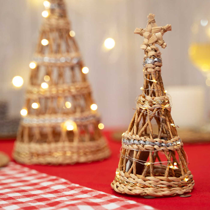 Handmade Banana Bark And Rope Star Top Pine Tree Christmas Ornaments With Lights