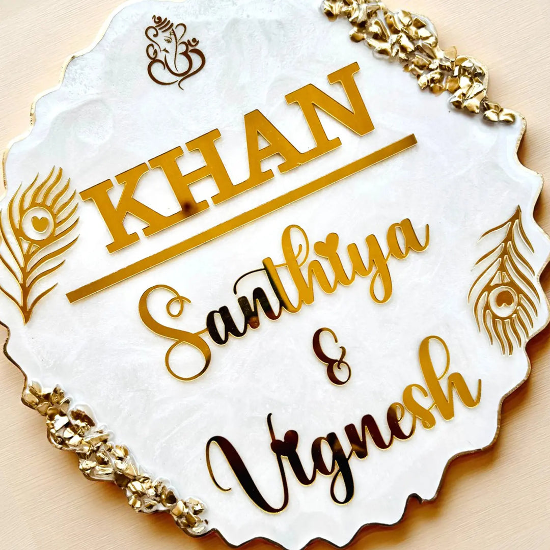 Personalized Round White Feather Theme Resin Name Plate