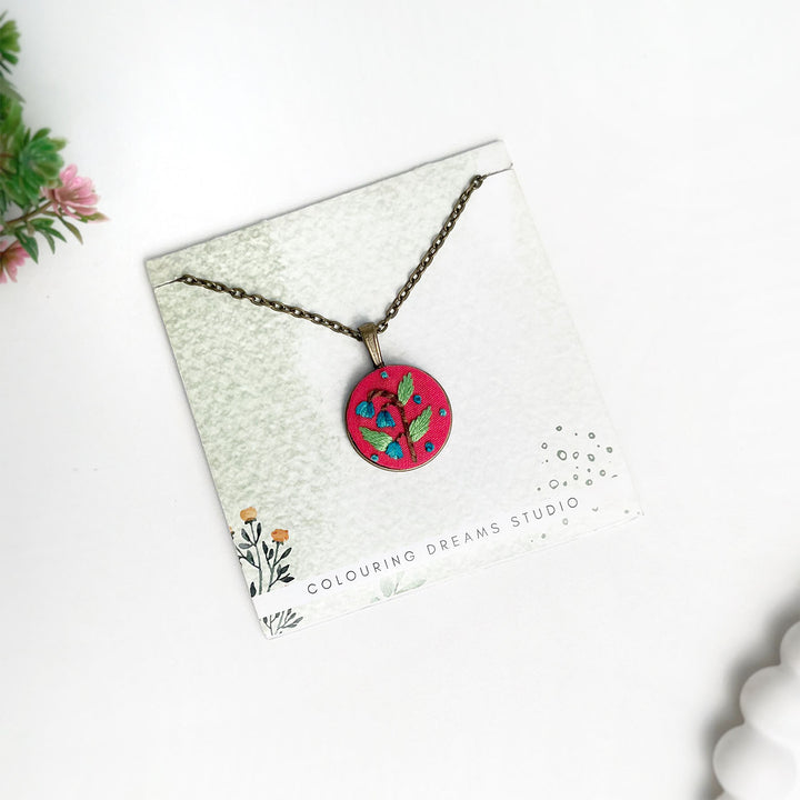 Hand Embroidered Teal Memoir Antique Finish Necklace