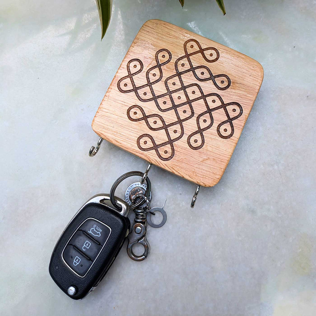 Engraved Diamond Lattice Kolam Rubber Wood Wall Key Holder