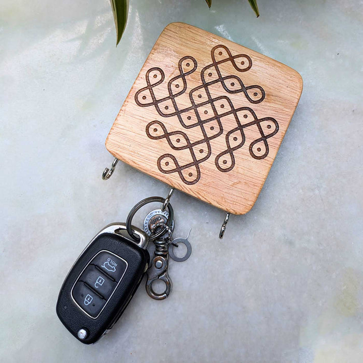 Engraved Diamond Lattice Kolam Rubber Wood Wall Key Holder