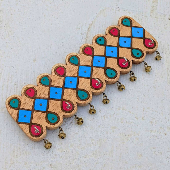 Hand-Painted Diamond Chain Kolam Rubber Wood Wall Key Holder with 5 Hooks and Bells