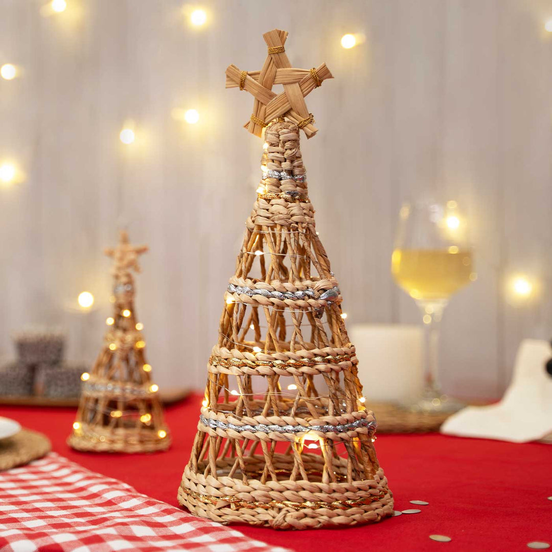 Handmade Banana Bark And Rope Star Top Pine Tree Christmas Ornaments With Lights