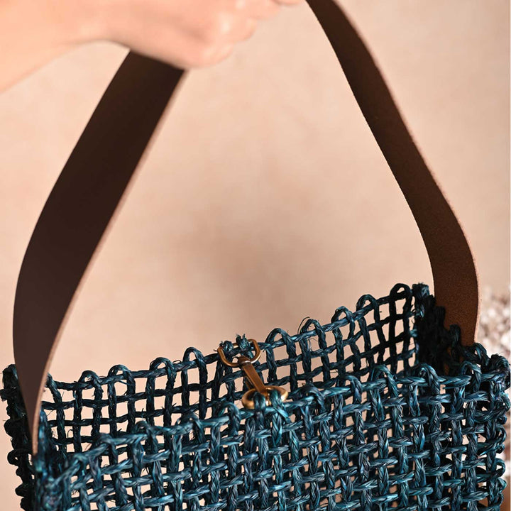 Handmade Grass Woven Box Shaped Leather Strap Sabai Mesh Tote Bag