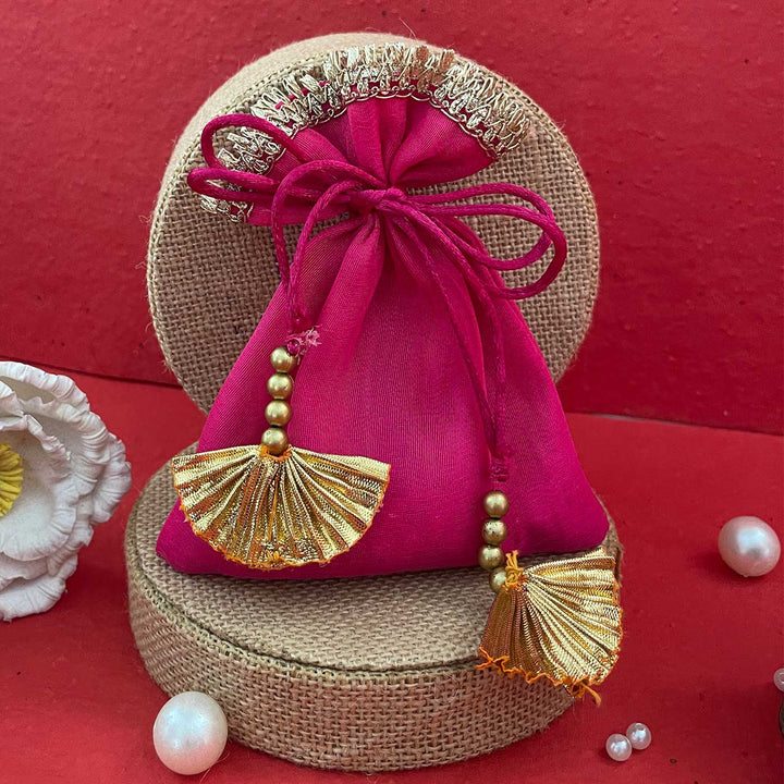 Photo Personalized Handmade Bouquet Design Rakhi Hamper Includes 5 Photos 1 Set Bhaiya Bhabhi Rakhi 1 Dry Frits Potli And 1 Roli Chawal - Close-up of Potli Bag