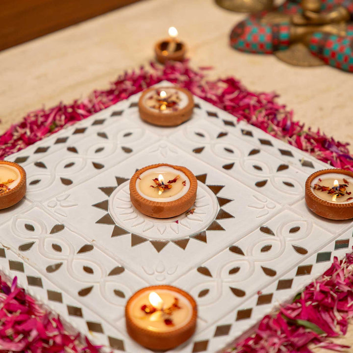 Handmade Mirror Work Saphed Shilp Clay Reusable Rangoli With 5 Terracotta Tealight Candles