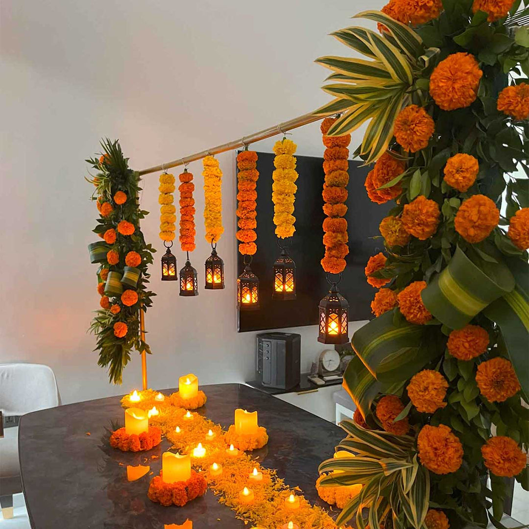 Gold Table Decor Kit With Adjustable Stand, LED Tealights & Black Lanterns
