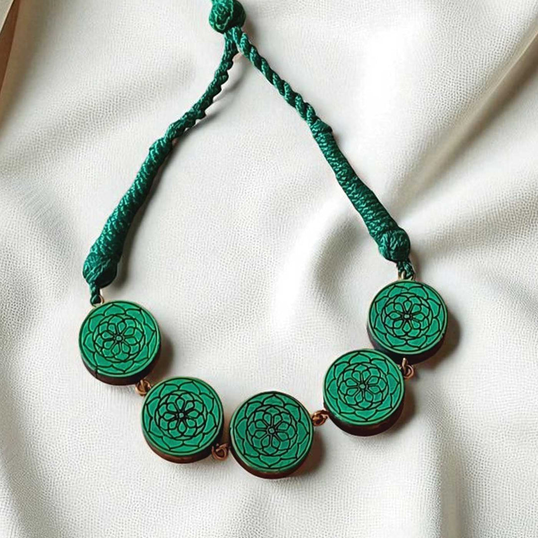 Handmade Green Round Flower Wooden Necklace