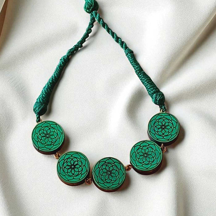 Handmade Green Round Flower Wooden Necklace