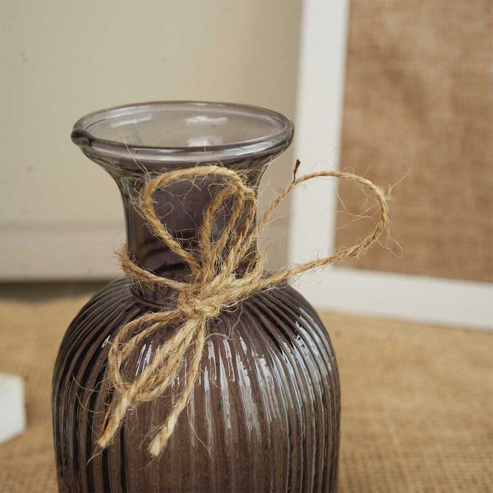 Ocean Crest Statement Glass Vase With Dried Flower Bunch